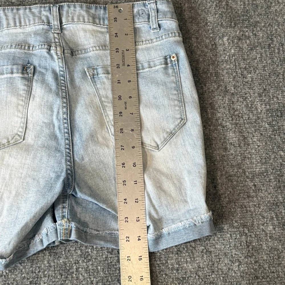 Kensie Jeans‎ Floral Embroidered Denim Shorts Light Wash Raw Hem Size 6/28